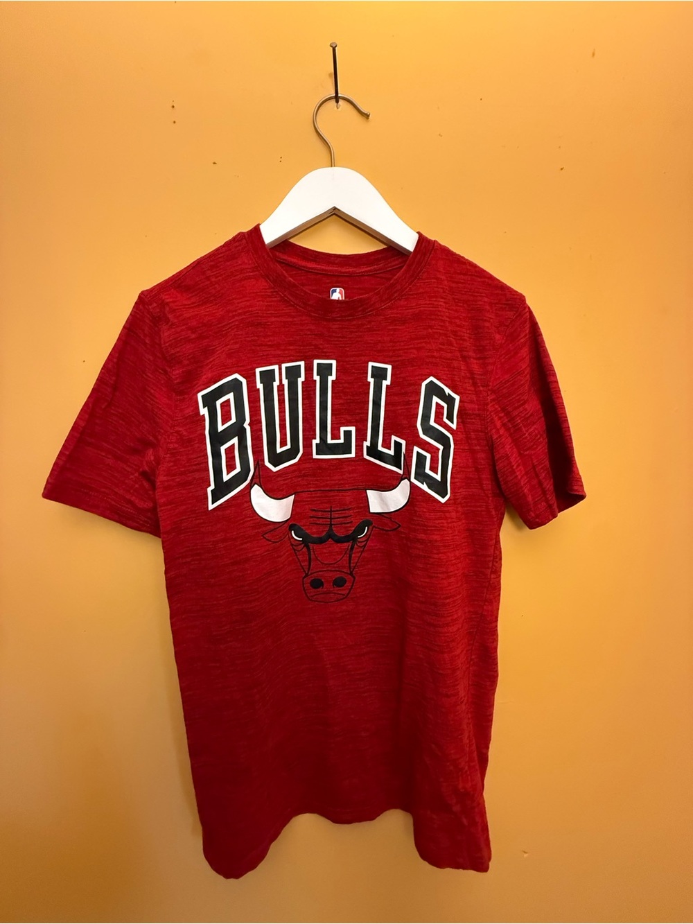 NBA Chicago Bulls Red Heather Logo T-Shirt
